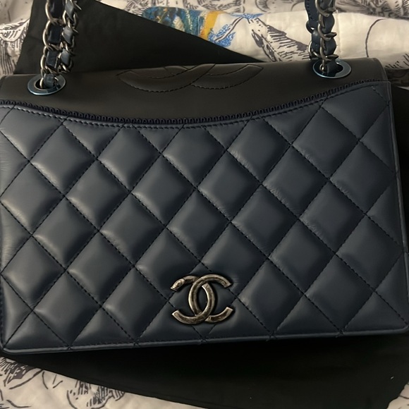 Chanel Blue Quilted Lambskin Medium Ballerine Flap Bag🔥💙 - Picture 4 of 16